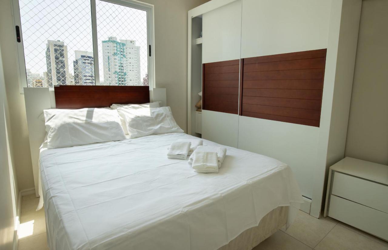 Amplo Apartamento De 3 Quartos No Centro De Balneario Camboriu N1859 Exterior photo